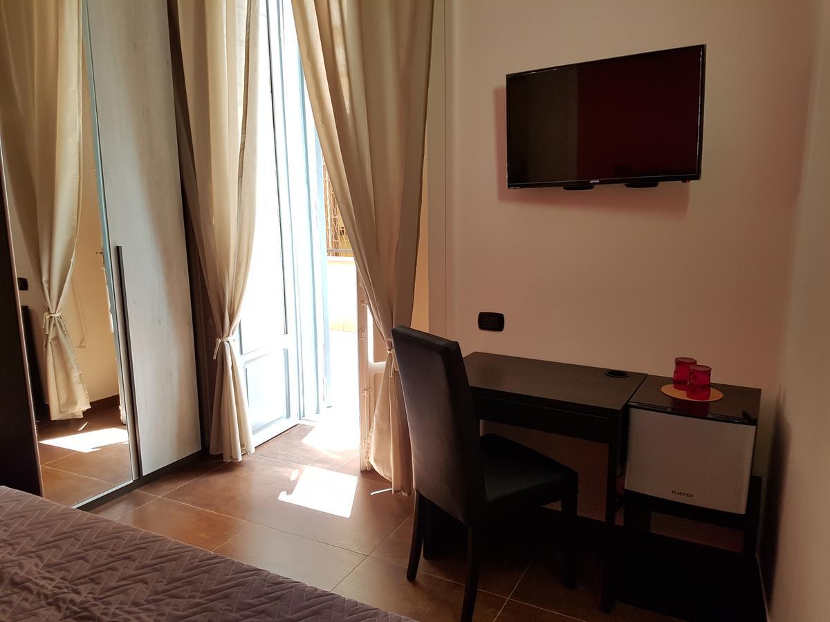Corallo Rooms ซาแลร์โน ภายนอก รูปภาพ
