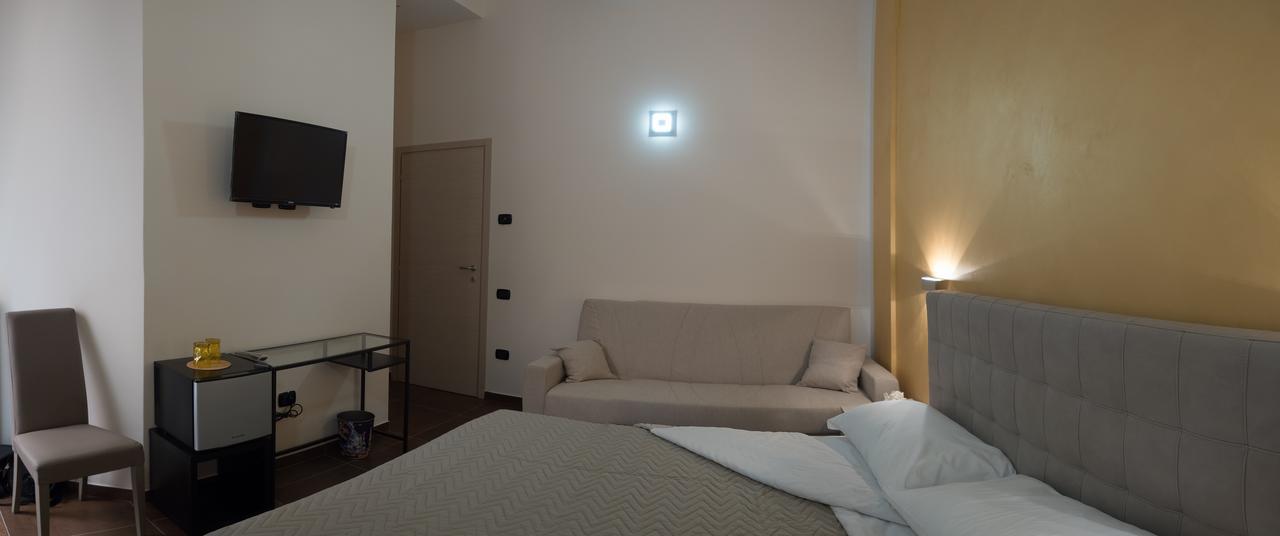 Corallo Rooms ซาแลร์โน ภายนอก รูปภาพ