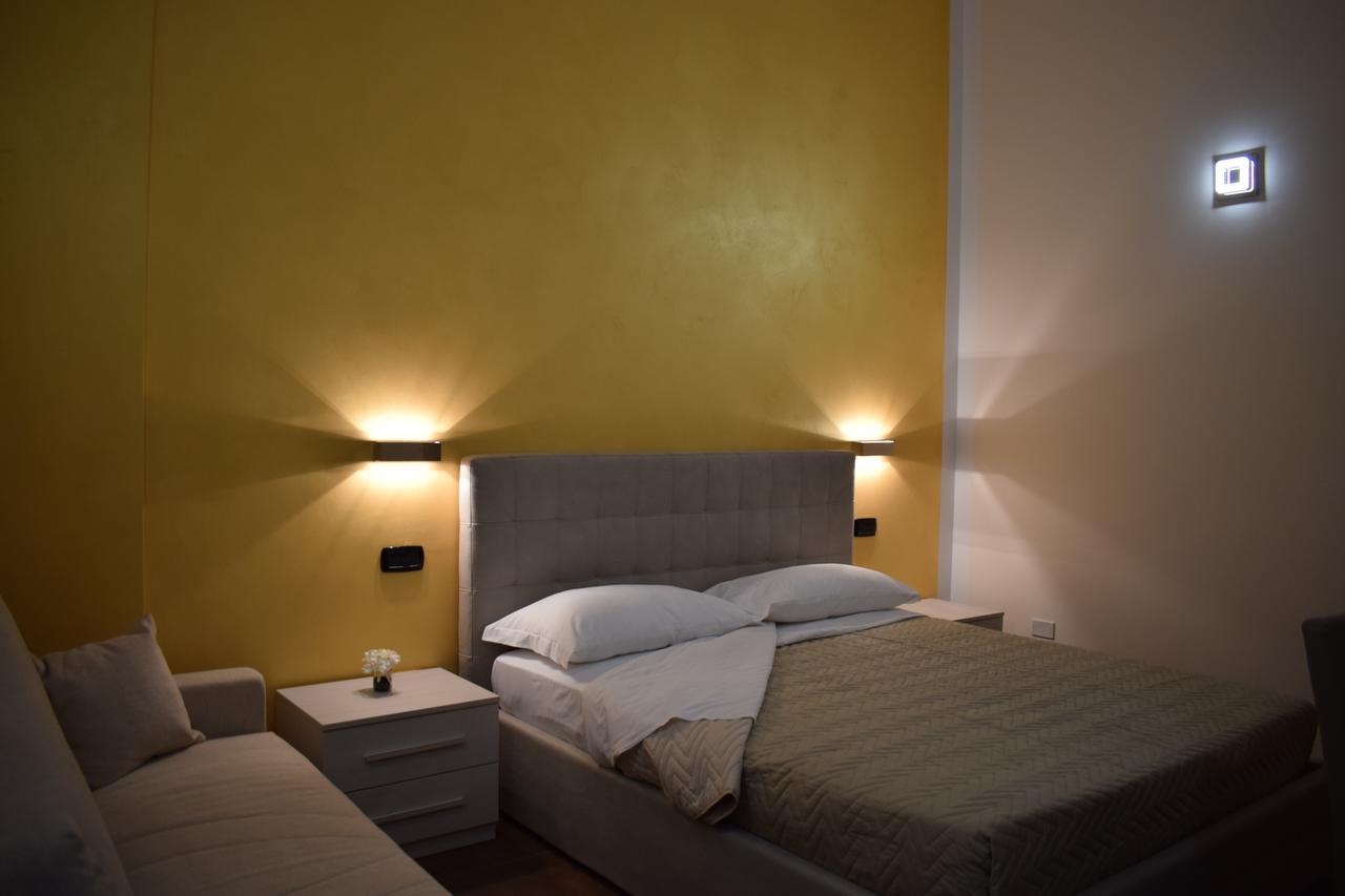 Corallo Rooms ซาแลร์โน ภายนอก รูปภาพ