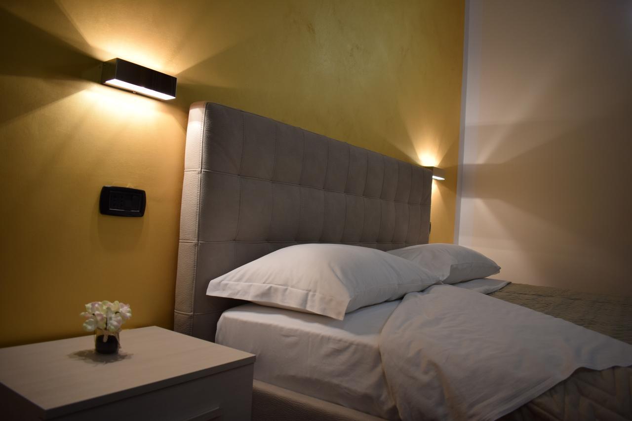 Corallo Rooms ซาแลร์โน ภายนอก รูปภาพ