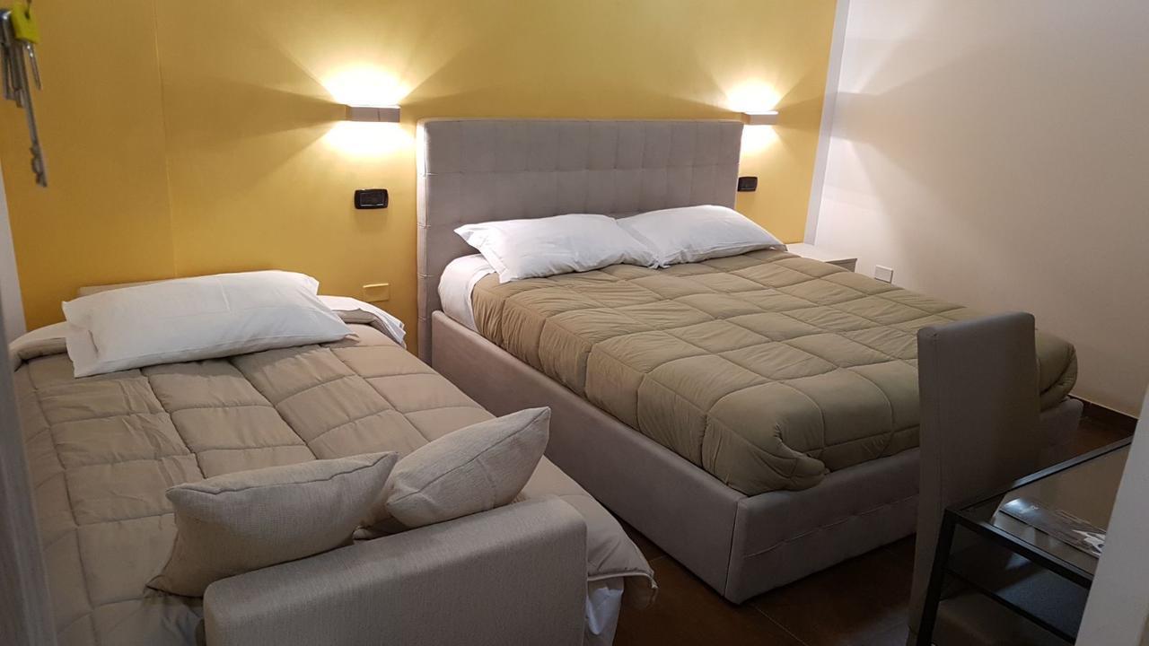 Corallo Rooms ซาแลร์โน ภายนอก รูปภาพ
